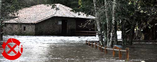 Las fuertes lluvias registradas desbordaron el cauce del Río en diferentes lugares