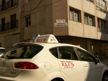 AUTO-ESCUELA ELIS A GUARDA AUTO ESCUELA AUTOESCUELA CARNE CARNET DE CONDUCIR PERMISO CONDUCCION COCHE CAMION MOTOCICLETA MOTO NORMAS DE TRAFICO GALICIA BAIXO MIÑO PUNTOS DGT FORMACION VIAL EXAMEN TEST PRACTICAS