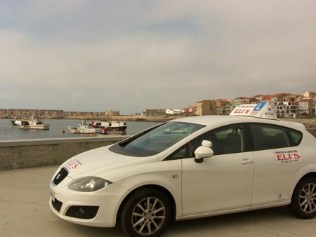 AUTO-ESCUELA ELIS A GUARDA AUTO ESCUELA AUTOESCUELA CARNE CARNET DE CONDUCIR PERMISO CONDUCCION COCHE CAMION MOTOCICLETA MOTO NORMAS DE TRAFICO GALICIA BAIXO MIÑO PUNTOS DGT FORMACION VIAL EXAMEN TEST PRACTICAS
