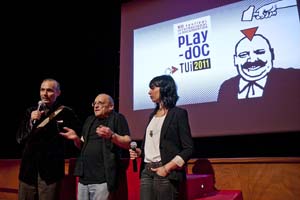 Lozinski traducido por Cezary Kruk del Instituto Polaco de Cultura y acompañado por Sara García co-directora de Play-Doc