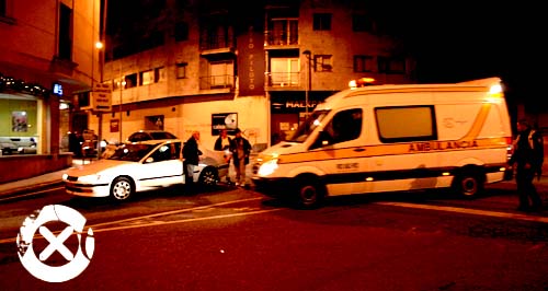 El accidente se producía sobre las 18:58h de la tarde en la intersección de la Calle Galicia y Julia Vaquero de A Guarda