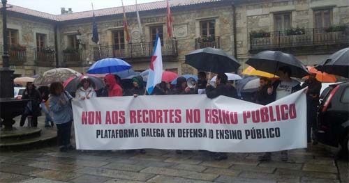 Celebrouse o pasado Martes día 8 de Maio na Praza do reló de A Guarda