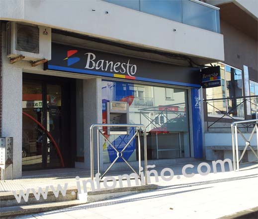 Os asaltantes levatonse preto de 3.000€