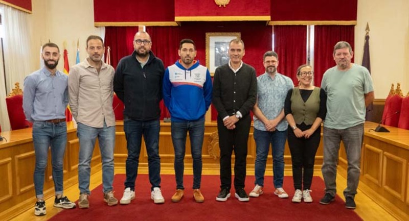  Tui reconoce la trayectoria deportiva de Ivn Alonso Lage en su despedida de la competicin profesional 