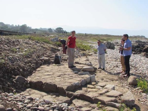 Infominho - O ALCALDE DE A GUARDA VISITA A EXCAVACIÓN ARQUELÓXICA NO SEIXAL - INFOMIÑO - Informacion y noticias del Baixo Miño y Alrededores.