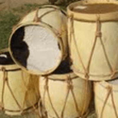 GRAN ACTUACIN DE GRUPOS DE BOMBOS -O SON DOS BOMBOS DO MIO- O 14 DE XULLO EN AMORN - TOMIO