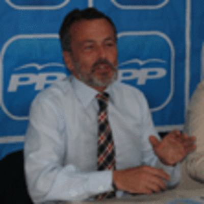 ESPECIAL - AGUSTN HERNNDEZ VISITOU ONTE A SEDE DO PP EN TOMIO