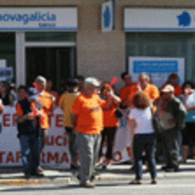 ESPECIAL - CONCENTRACIN DE AFECTADOS POLAS PARTICIPACINS PREFERENTES EN O ROSAL