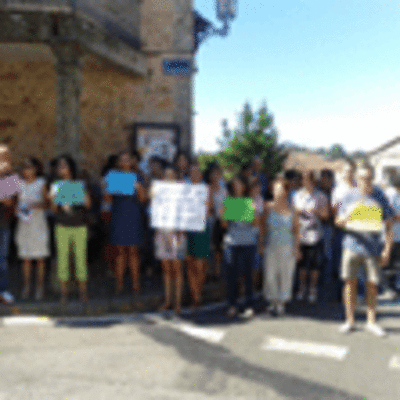 ESPECIAL - FUNCIONARIOS E PERSOAL DO CONCELLO DO ROSAL E PROFESORES MANIFESTRONSE ONTE EN CONTRA DOS RECORTES