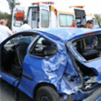 ACCIDENTE DE CIRCULACIN EN LA ROTONDA DE PAS EN LA PO-552 - O ROSAL