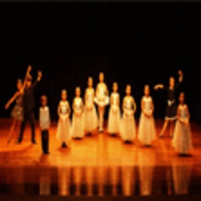 O LUNS 13 DE AGOSTO A GUARDA ACOLLER O FESTIVAL DE DANZA STUDIO 88 -FESTAS DO MONTE 2012-