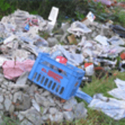 VECIOS DENUNCIAN A ACUMULACIN DE ENTULLOS NO VERTEDOIRO ILEGAL DO VISO UBICADO ENTRE A GUARDA E O ROSAL