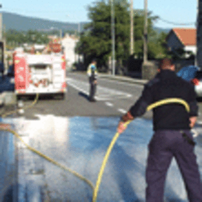 COLISIN POR ALCANCE ENTRE DOUS TURISMOS NA SUBIDA  CORUTO NA PO-552 EN A GUARDA
