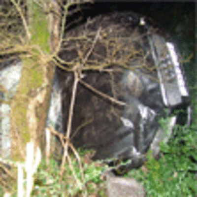 SALVAN LA VIDA DE MILAGRO EN UN ESPECTACULAR ACCIDENTE EN EL ALTO DEL MONTE SANTA TECLA DE A GUARDA