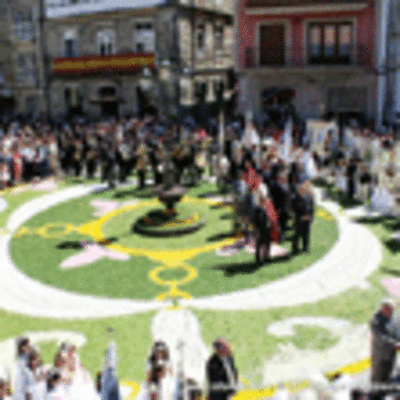 ESPECIAL - A GUARDA SE VISTE DE CORES COAS ALFOMBRAS FLORAIS DO SANTSIMO 2013