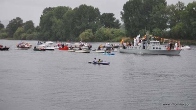 HOXE PROCESIN FLUVIAL POLO RIO MIO NA HONRA  VIRXE DO CARME EN TUI