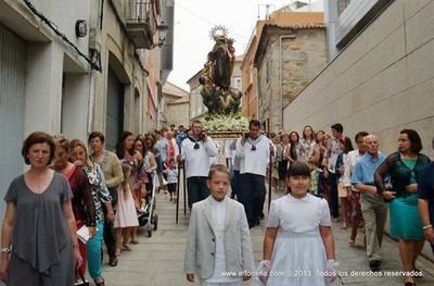 ESPECIAL - MISA, PROCESIN E OFRENDA FLORAL VIRXE DO CARME 2013 NA GUARDA