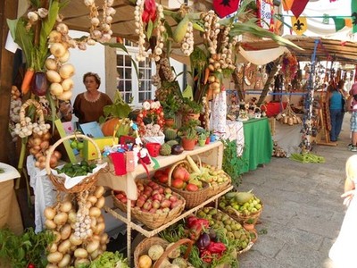 FESTA DA HISTRIA J COMEOU E PROLONGA-SE AT AO PRXIMO DOMINGO
