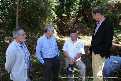 ESPECIAL - UNHA VEINTENA DE OPERARIOS TRABALLA NA LIMPEZA DOS CAUCES E AFLUENTES DO RO TAMUXE DO ROSAL