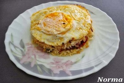 RECETA: ARROZ CON PIMIENTOS DEL PIQUILLO Y HUEVO