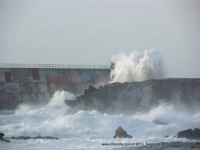 ESPECIAL - O PRIMEIRO TEMPORAL DO OUTONO EN GALICIA DEIXOU ONDAS DE ATA 5 METROS E VENTOS DE 135KM/H