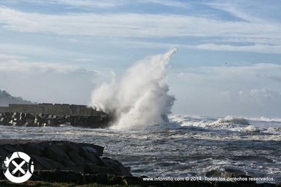 ESPECIAL - CICLOXNESIS EXPLOSIVA PETRA NA COSTA DE A GUARDA