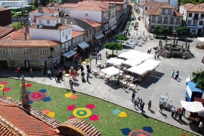 TAPETES FLORIDOS E PROGRAMA -SOMOS PORTUGAL- VO MARCAR O DIA DO CORPO DE DEUS