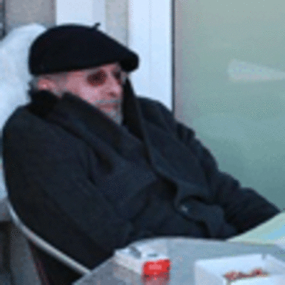 ESPECIAL - UN HOSTELERO DE O ROSAL HACE UNA PROTESTA CONTRA LA LEY ANTITABACO