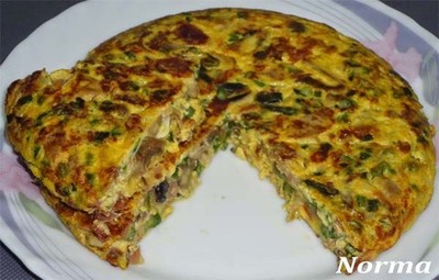 RECETAS: TORTILLA DE SETAS Y ESPARRAGOS TRIGUEROS