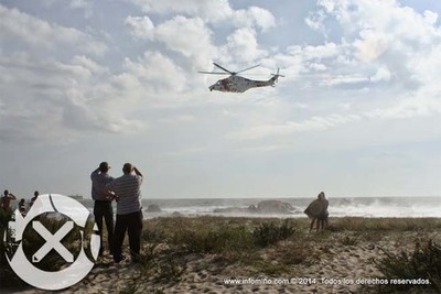 ESPECIAL - RESCATE DUN PESCADOR FERIDO NA COSTA SUR DE A GUARDA