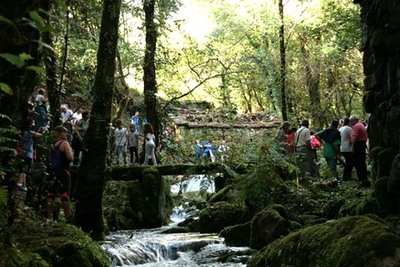 MIS DUN CENTENAR DE PERSOAS PARTICIPARON NA ANDAINA POLOS MUOS DO RO FURNIA EN MALVAS-TUI