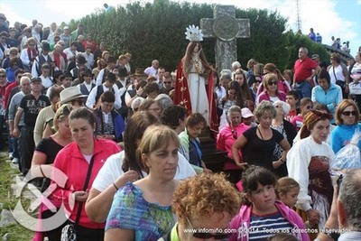 ESPECIAL - FESTA E RELIXIN SE MESTURAN NA ROMARA DE STA. TREGA 
