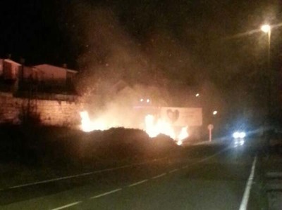 SOFOCADO UN PEQUENO INCENDIO EN OIA