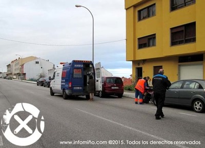 UNHA ASISTENTA DE AXUDA NO FOGAR SOFRE UNHA CADA EN CICLOMOTOR NA ESTRADA DE CIRCUNVALACIN DE A GUARDA