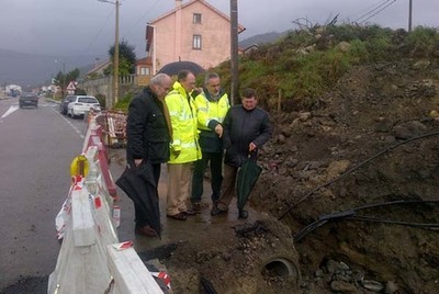 CORES TOURS COMPROBOU O AVANCE DAS OBRAS DE DRENAXE DO RO SECO NA PO-552 EN VILADESUSO, OIA  