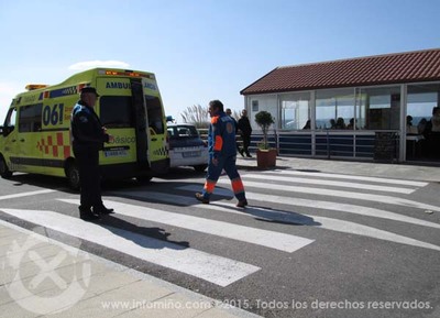UN PEN RESULTA FERIDO TRAS SER ATROPELADO NA RA FERNNDEZ ALBOR DE A GUARDA