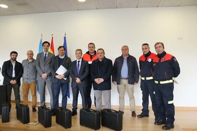 A XUNTA DOTAR A 29 CONCELLOS DA DELEGACIN DE PONTEVEDRA DUN NOVO EQUIPAMENTO DE PROTECCIN CIVIL  PARA AS SAS AGRUPACINS DE VOLUNTARIOS E  GRUPOS DE EMERXENCIA SUPRAMUNICIPAL