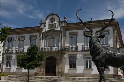 CMARA MUNICIPAL PROPE BALCO NICO PARA ZONA INDUSTRIAL E FREGUESIA DE COVAS