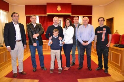 O ALCALDE DE TUI RECIBIU AO XOVE DEPORTISTA ADRIN MALHEIRO