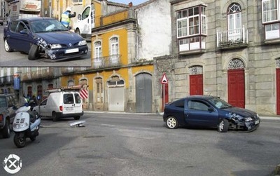 UN TURISMO COLISIONA CONTRA UNHA FAROLA NO CORUTO-A GUARDA