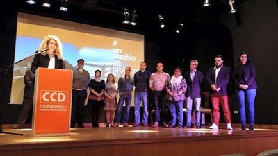 FTIMA IGLESIAS PRESENTA LA CANDIDATURA DE CCD DE A GUARDA