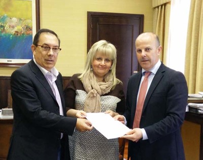 O MECALIA ATLTICO GUARDS RECIBE UNHA SUBVENCIN DE 30 MIL EUROS DA DEPUTACIN DE PONTEVEDRA, DA QUE FIXO ENTREGA O ALCALDE DE TUI E DEPUTADO PROVINCIAL 