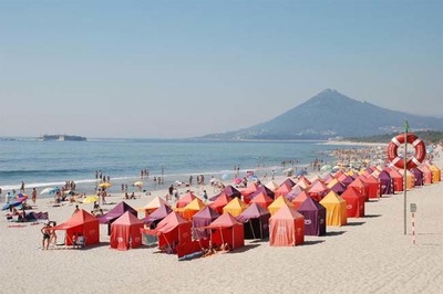 PRAIAS DO CONCELHO VO HASTEAR BANDEIRA COM QUALIDADE DE OURO
