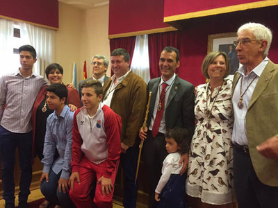 ENRIQUE CABALEIRO TOMA POSESIN COMA ALCALDE DE TUI