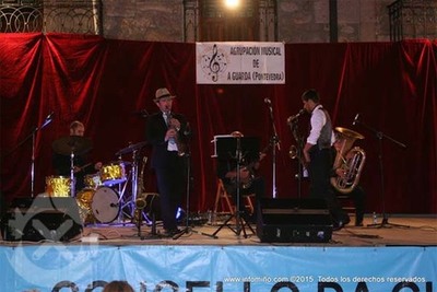 ESPECIAL - CONCIERTO DE ST. JAMES STREET BAND EN A GUARDA