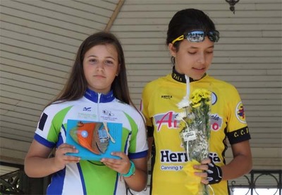 PODIO DA CICLISTA DO CC O ROSAL IREA VILLA EN CANGAS