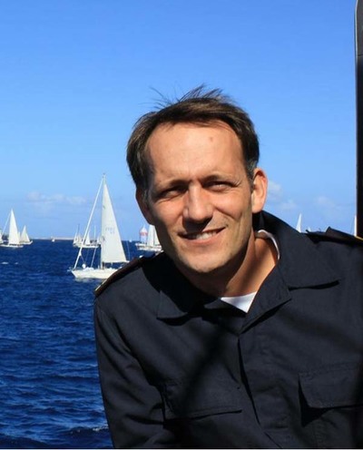 EL CAPITN DE CORBETA ENRIQUE GARCA, NUEVO COMANDANTE NAVAL DEL MIO