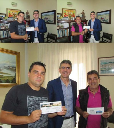 O ALCALDE DA GUARDA, ANTONIO LOMBA BAZ, FIXO ENTREGA DOS BONOS DOS PREMIOS DE TAPEARTE 2015 