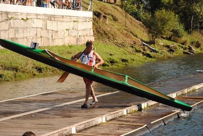 TRES MEDALLAS PARA EL PALISTA DEL KAYAK TUDENSE ENRIQUE MGUEZ EN EL MUNDIAL