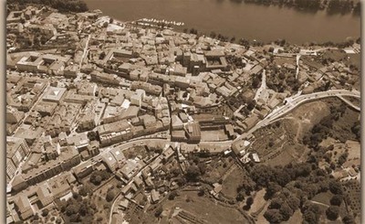 PASEO HISTRICO GUIADO POLA CIDADE DE TUI O 22 DE AGOSTO